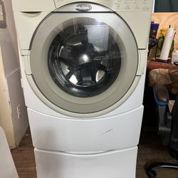 𝓦𝓱𝓲𝓻𝓵𝓹𝓸𝓸𝓵 𝓓𝓾𝓮𝓽 𝓕𝓻𝓸𝓷𝓽 𝓛𝓸𝓪𝓭𝓲𝓷𝓰