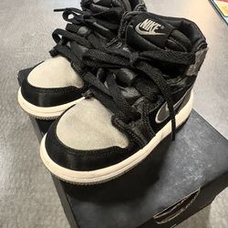 Baby Shoes | Size 6C | Jordan 1's