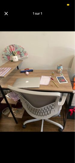 Wooden Desk – Great for Home Office