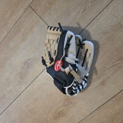 Rawlings Play Maker Series 10-inch youth baseball glove, model PM10CBBG