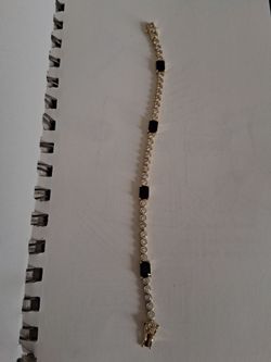 Tennis bracelet