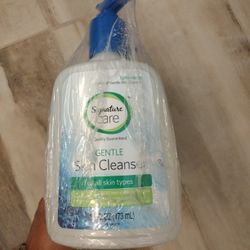 Brand New Signature Care Gentle Skin Cleaner 4 