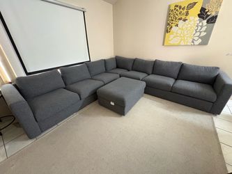 Couch sectional - 7 seater & ottoman