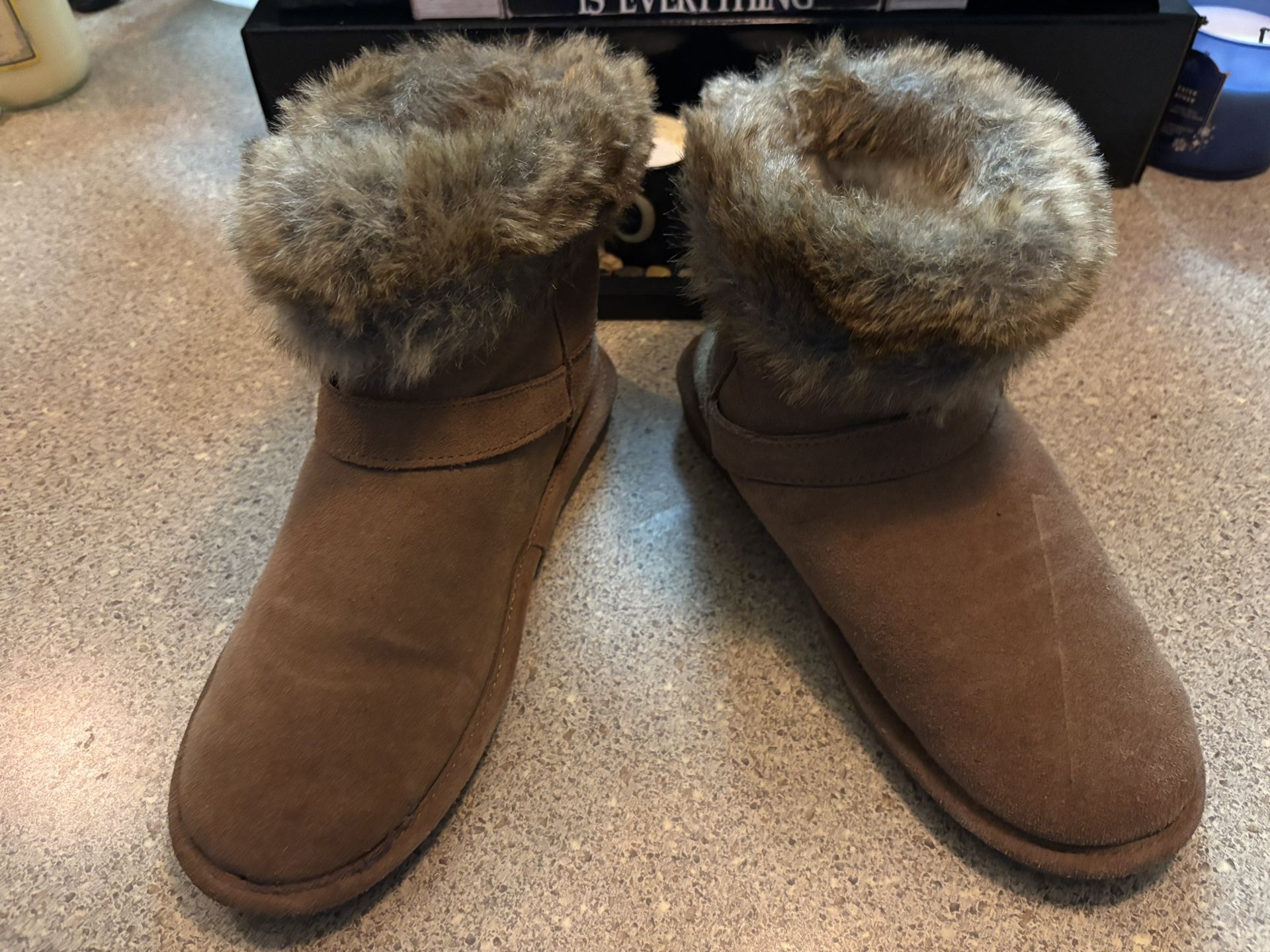 Bear paw Boots Women’s 10