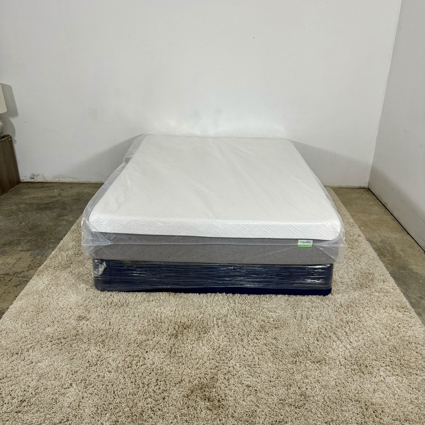 Queen Firm Memory Foam Mattress (Delivery Is Available)