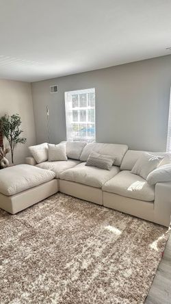 Offer Living Room / Sofa Sectional White / New