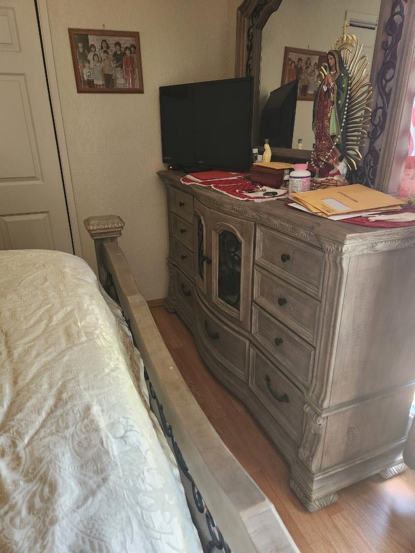 Bedroom Set