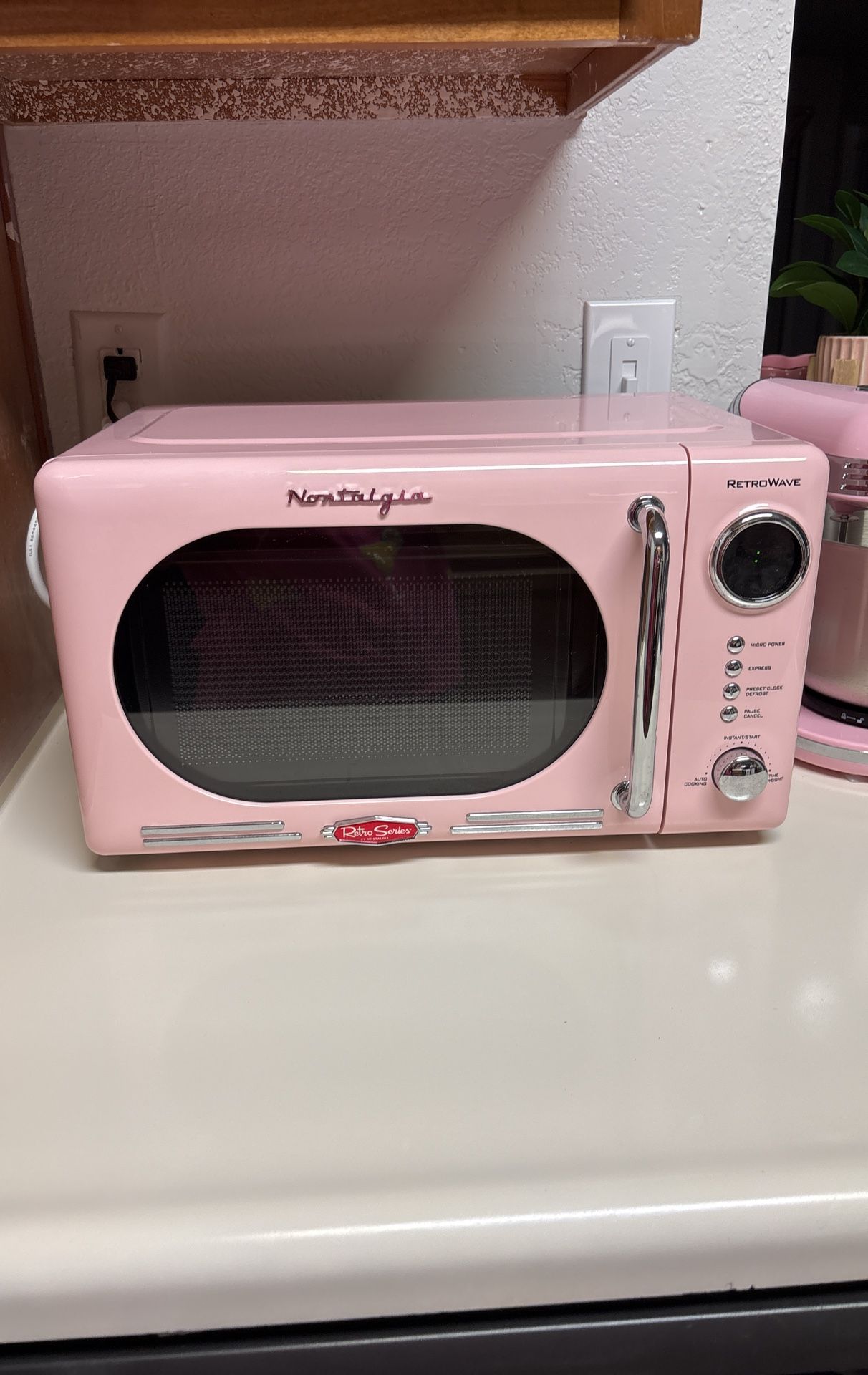 Pink Microwave Oven