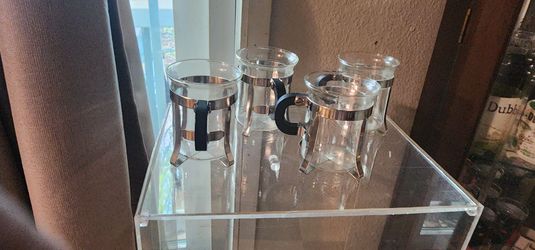 Set of 4 bodum glasses removable ss handle$5
