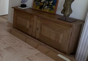 Side Board