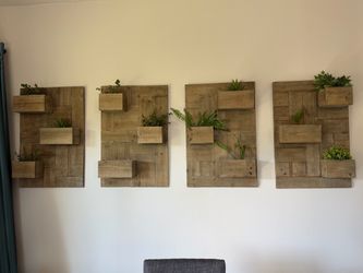 Wood wall decoration
