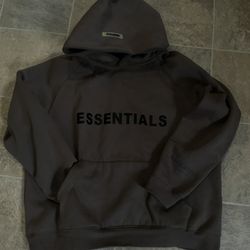 ESSENTIALS HOODIE 