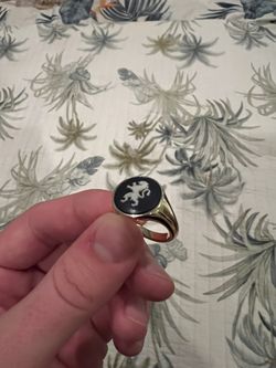 9K Gold Wedgwood Ring