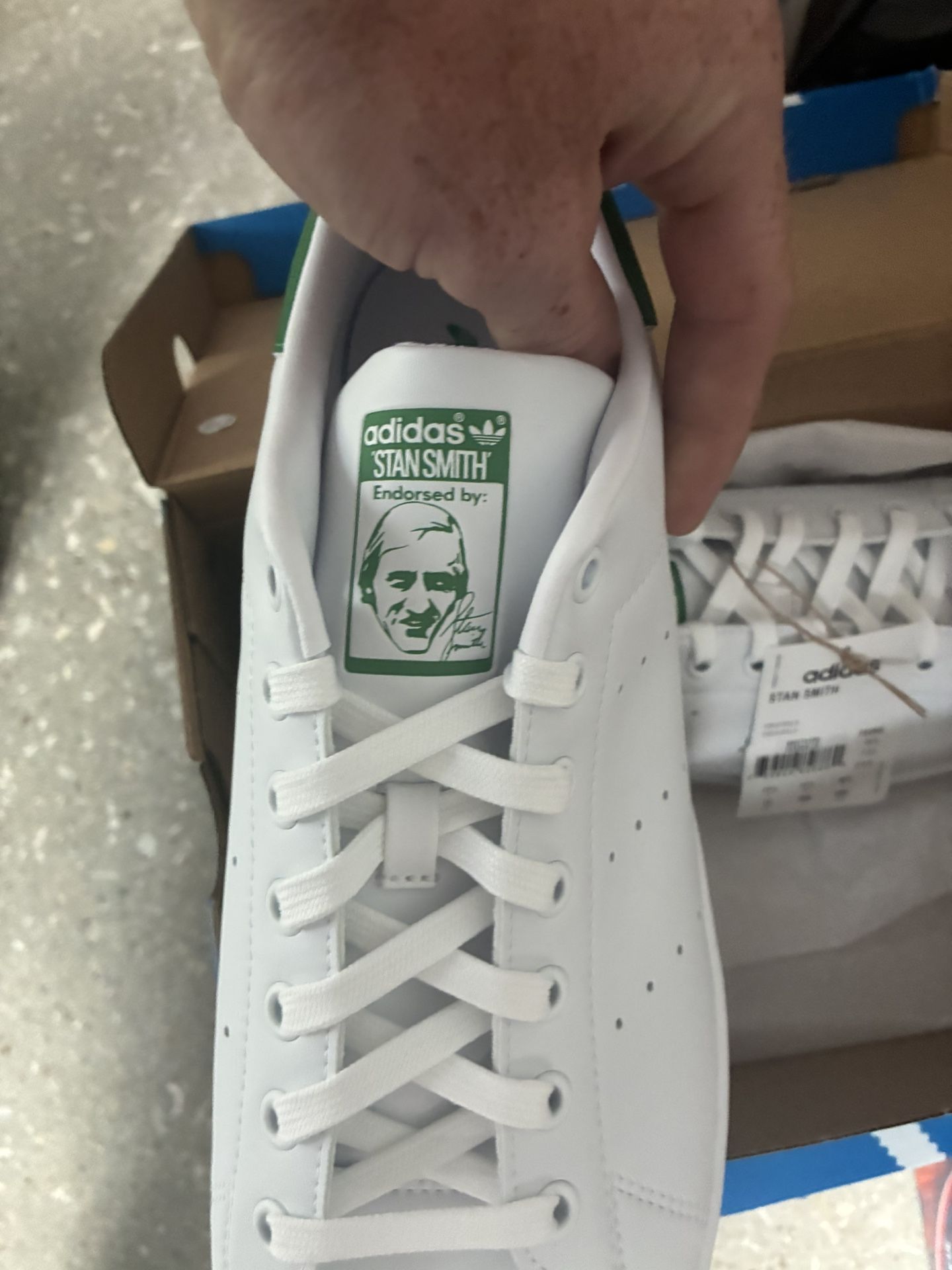 BRAND NEW ADIDAS STAN SMITH SZ 12