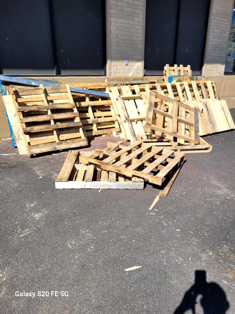 Free Pallets