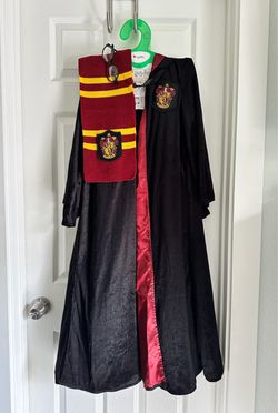 Harry Potter Gryffindor Deluxe Costume w/Scarf and Eyeglasses- LIKE NEW!!