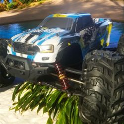 Brand new N Sealed  Extremely Big LAEGENDARY 1:10 Scale 4x4 Off-Road BEST MONSTER TRUCK IN TOWN!!!!!