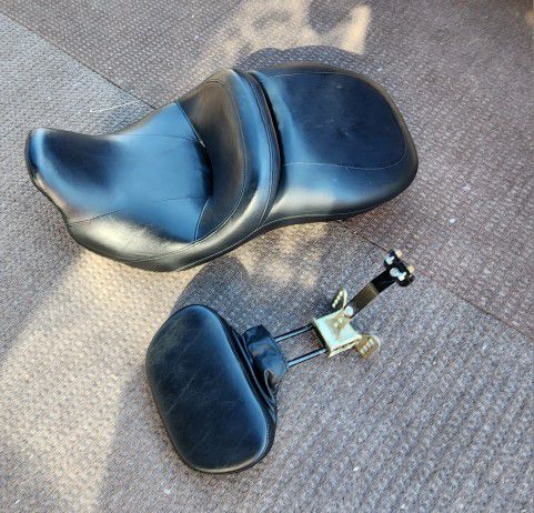 Harley Touring Seat And Backrest