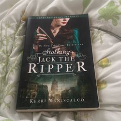 Stalking jack the ripper by Kerri Maniscalco