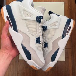 Jordan 4 SB Navy