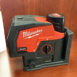 Milwaukee Cross Line Láser