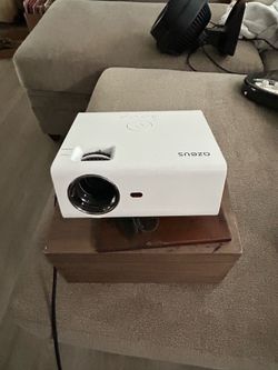 Zeus RD 822 Mini Projector Color White