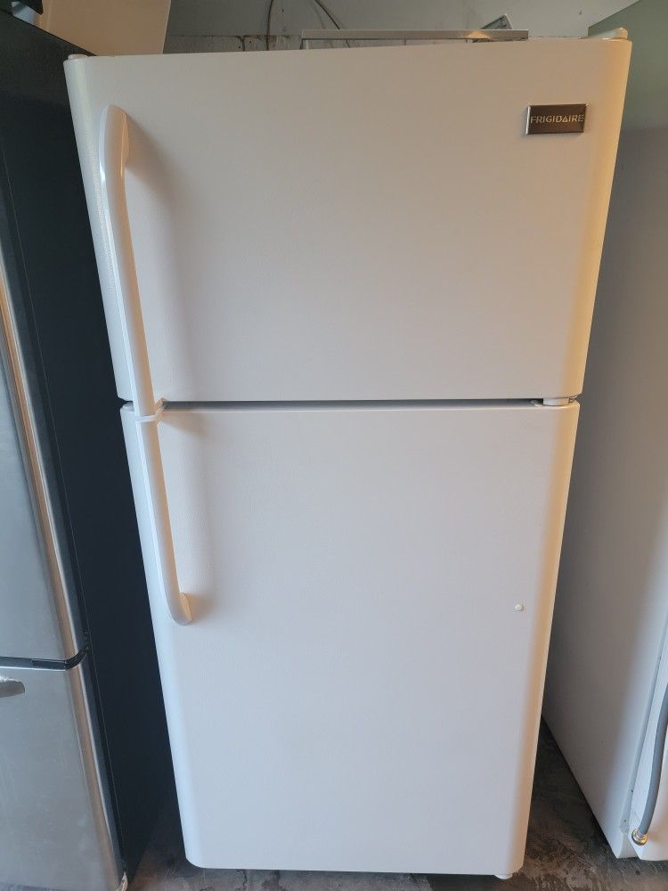 Frigidaire Refrigerator White 30"/ Delivery Available 