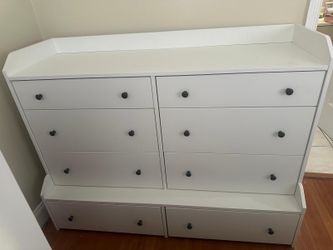 Dresser ( IKEA )