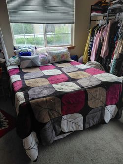 Full size bed