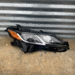 2018-2021 Toyota Camry Headlight Oem 