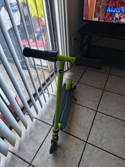Razor scooter