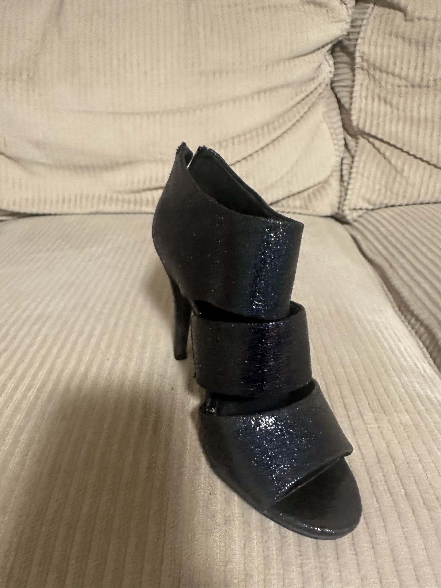 Size 6 Heel
