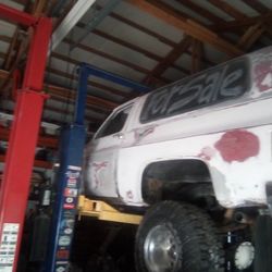 Car Hoist Three Available 