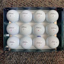 12 Titleist Pro V1/Pro V1x Golf Balls