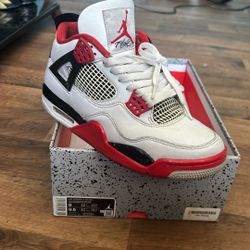 Jordan 4s Fire Reds 