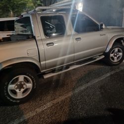 2001 Nissan