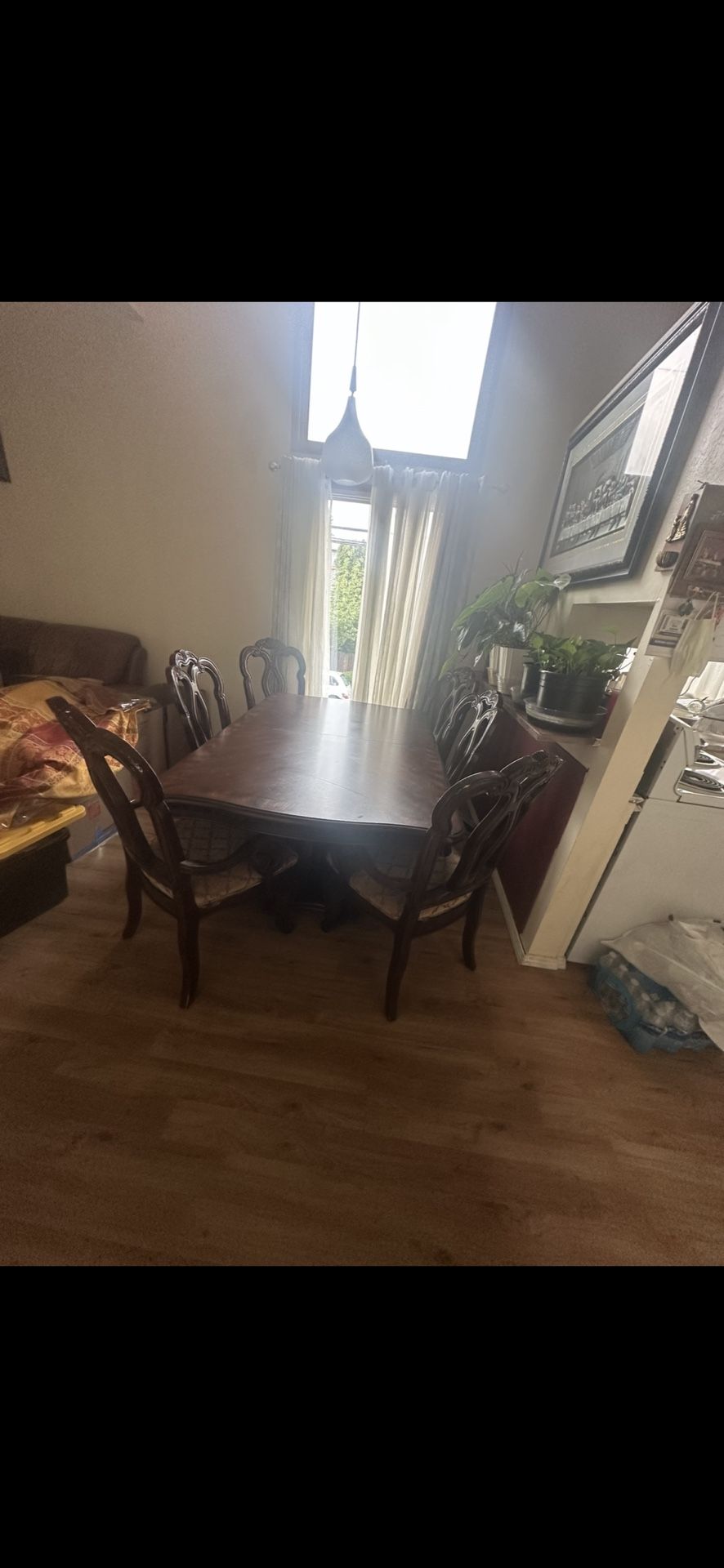 Dinning Room Table Set, Along With 6 Chairs