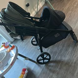 Mompush Nova Stroller — LIKE NEW — Purchased Dec 2025 — Olive Green
