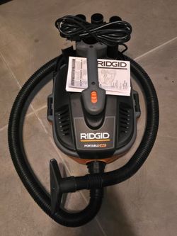 Like new Ridgid 4gal vacuum