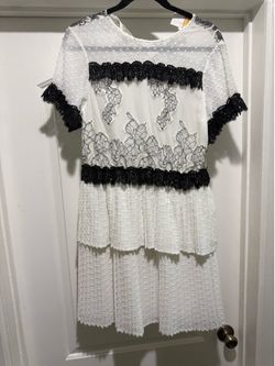 Foxiedox Dress – White & Black