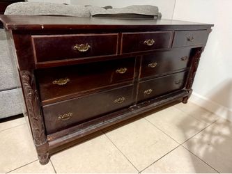 7 Drawer Dresser
