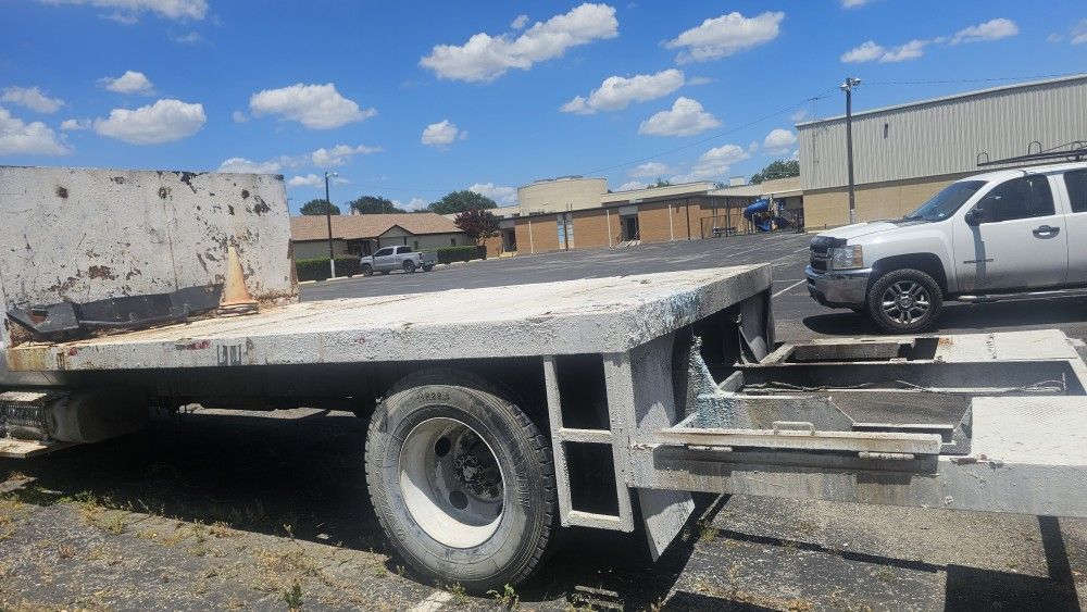 Flatbed