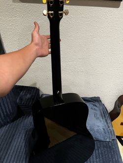 Yamaha F335 guitar