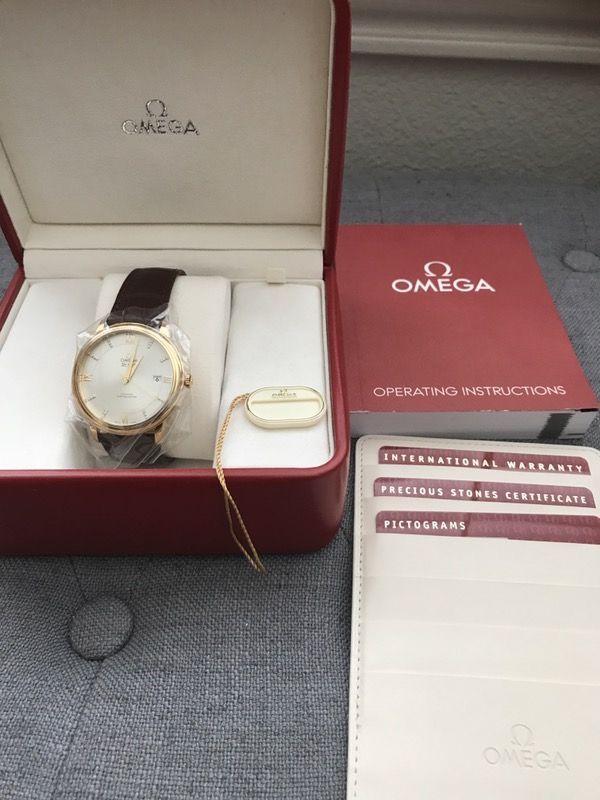 Omega DeVille men's watch. Authentic 18K gold/diamond watch.