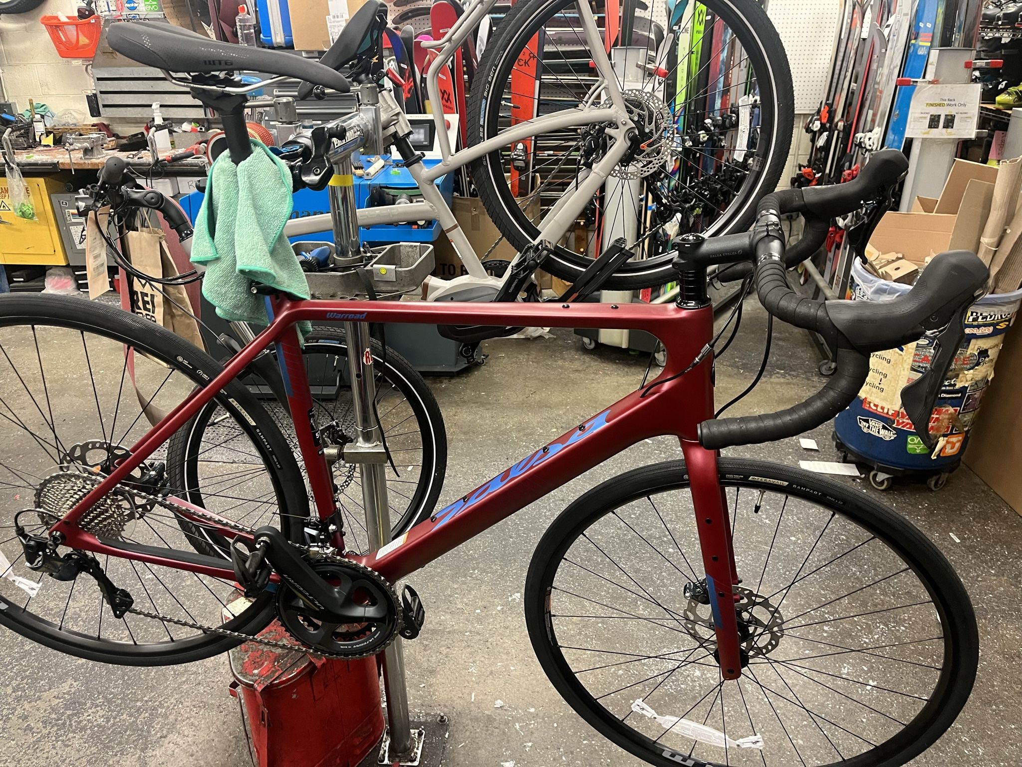 Salsa Cycles Salsa Warroad Weight Salsa Warroad Ultegra Carbon Road Bike