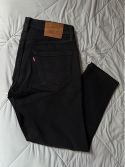 LEVI’s 511’ (Skinny Black Jeans)