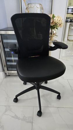 Gaming Leather Brand new chair Amazon 140$