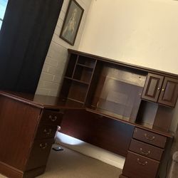 Free Desk