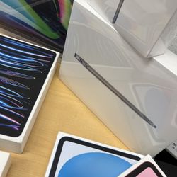 Apple MacBook Air M2 Chip Brand New ($50 down Take Home Today)