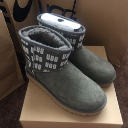 Ugg’s 